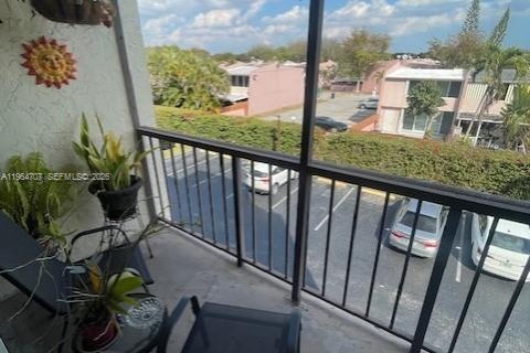 Купить кондоминиум в Майами, Флорида 3 спальни, 112.04м2, № 2028925 - фото 14