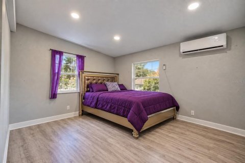 Casa en venta en Temple Terrace, Florida, 4 dormitorios, 182.83 m2 № 2384455 - foto 12