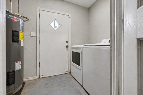 Casa en venta en Temple Terrace, Florida, 4 dormitorios, 182.83 m2 № 2384455 - foto 15