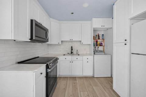 Adosado en venta en West Palm Beach, Florida, 2 dormitorios, 95.32 m2 № 2315733 - foto 13