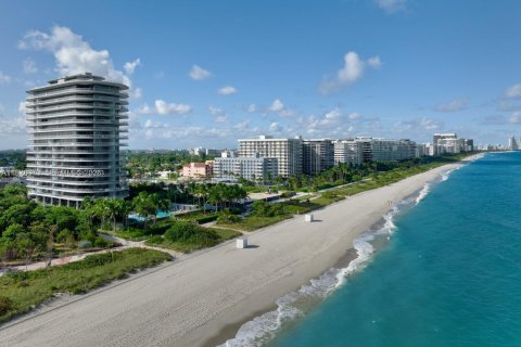 Condo in Miami Beach, Florida, 2 bedrooms  № 2078945 - photo 22