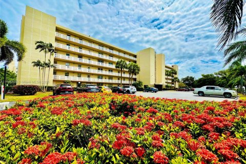 Condominio en venta en Dania Beach, Florida, 2 dormitorios, 110.55 m2 № 1705234 - foto 1