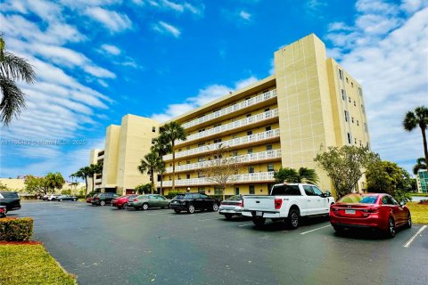 Condominio en venta en Dania Beach, Florida, 2 dormitorios, 110.55 m2 № 1705234 - foto 9