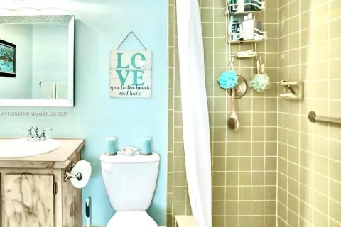 Condominio en venta en Dania Beach, Florida, 2 dormitorios, 110.55 m2 № 1705234 - foto 16