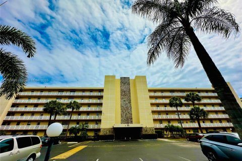 Condominio en venta en Dania Beach, Florida, 2 dormitorios, 110.55 m2 № 1705234 - foto 3