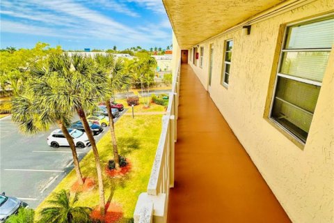 Condominio en venta en Dania Beach, Florida, 2 dormitorios, 110.55 m2 № 1705234 - foto 4