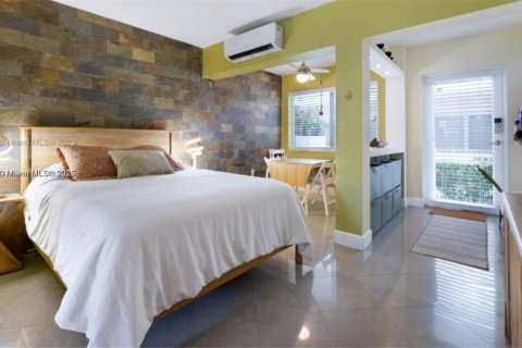 Снять в аренду кондоминиум в Майами-Бич, Флорида 39.95м2, № 1950294 - фото 9