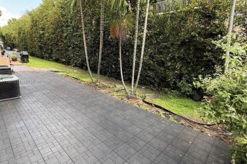 Apartamento en alquiler en Hialeah, Florida, 3 dormitorios, 106 m2 № 2052316 - foto 5