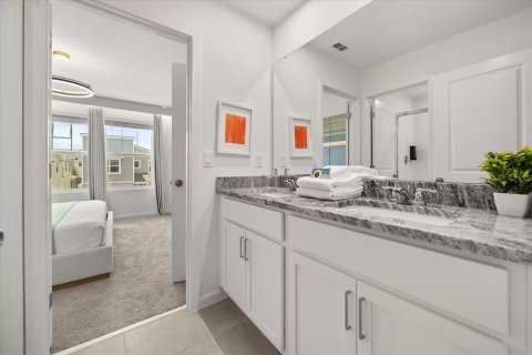 House in Kissimmee, Florida 8 bedrooms, 277.5 sq.m. № 2226583 - photo 30