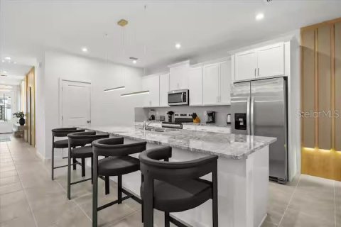 House in Kissimmee, Florida 8 bedrooms, 277.5 sq.m. № 2226583 - photo 6