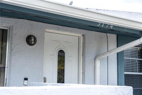 Touwnhouse à vendre à Orlando, Floride: 3 chambres, 100.8 m2 № 1725138 - photo 6