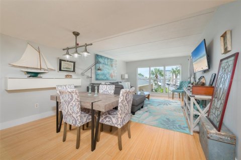 Copropriété à louer à Sarasota, Floride: 1 chambre, 70.23 m2 № 2167394 - photo 4