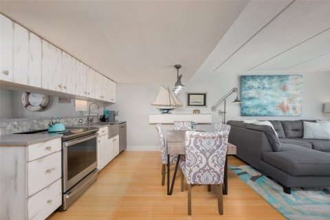 Copropriété à louer à Sarasota, Floride: 1 chambre, 70.23 m2 № 2167394 - photo 11
