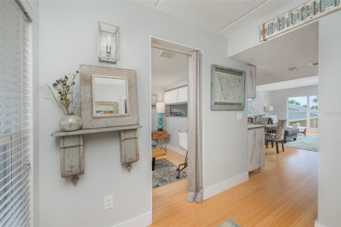 Copropriété à louer à Sarasota, Floride: 1 chambre, 70.23 m2 № 2167394 - photo 3