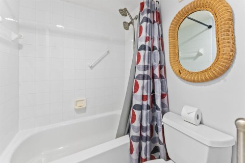 Condo in Davie, Florida, 2 bedrooms № 2078117 - photo 10