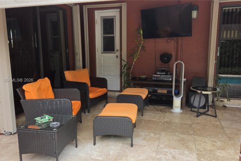 House in Cutler Bay, Florida 4 bedrooms, 183.76 sq.m. № 2402432 - photo 30