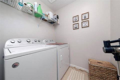 Townhouse in Orlando, Florida 3 bedrooms, 143.91 sq.m. № 2224329 - photo 25