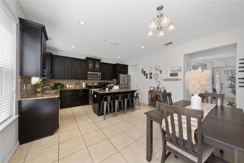 Townhouse in Orlando, Florida 3 bedrooms, 143.91 sq.m. № 2224329 - photo 11