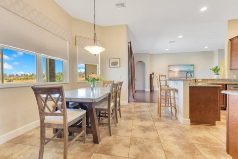 House in Winter Garden, Florida 6 bedrooms, 364.36 sq.m. № 1649191 - photo 21