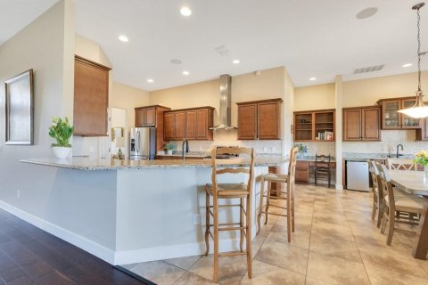 House in Winter Garden, Florida 6 bedrooms, 364.36 sq.m. № 1649191 - photo 15