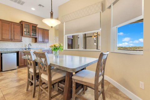 House in Winter Garden, Florida 6 bedrooms, 364.36 sq.m. № 1649191 - photo 26