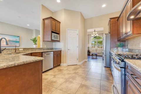 House in Winter Garden, Florida 6 bedrooms, 364.36 sq.m. № 1649191 - photo 20