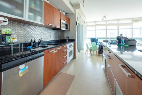 Copropriété à vendre à Aventura, Floride: 3 chambres, 167.04 m2 № 1946327 - photo 5