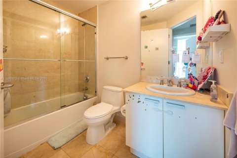 Copropriété à vendre à Aventura, Floride: 3 chambres, 167.04 m2 № 1946327 - photo 13