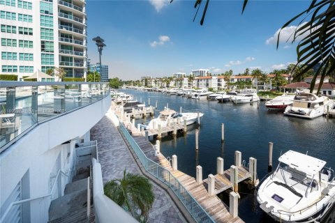 Copropriété à vendre à Aventura, Floride: 3 chambres, 167.04 m2 № 1946327 - photo 26