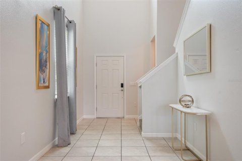 House in Davenport, Florida 5 bedrooms, 250.84 sq.m. № 2118473 - photo 3