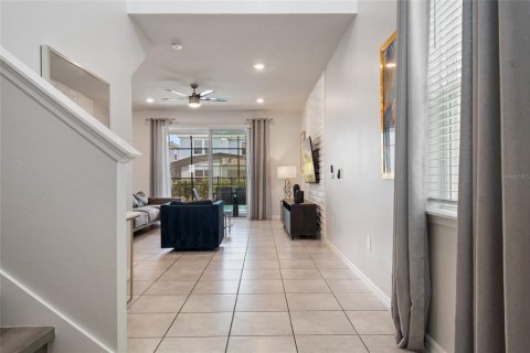 House in Davenport, Florida 5 bedrooms, 250.84 sq.m. № 2118473 - photo 5