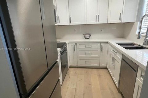 Condominio en venta en Miami Beach, Florida, 1 dormitorio, 70.42 m2 № 1992821 - foto 14