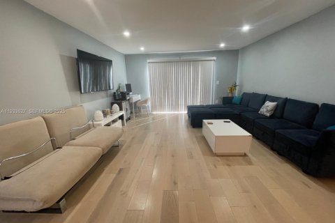 Condominio en venta en Miami Beach, Florida, 1 dormitorio, 70.42 m2 № 1992821 - foto 9