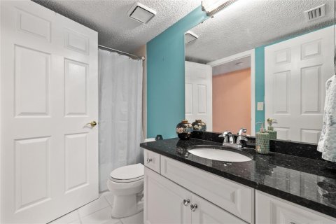 Villa ou maison à vendre à Sarasota, Floride: 3 chambres, 186.55 m2 № 1750033 - photo 29