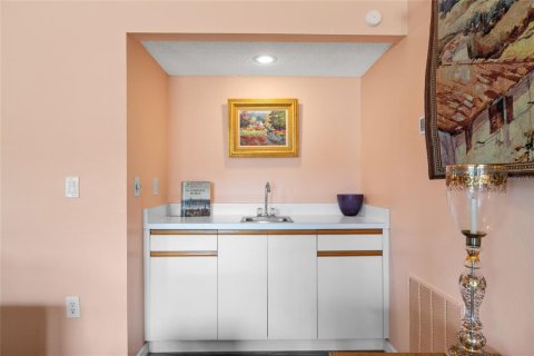 Villa ou maison à vendre à Sarasota, Floride: 3 chambres, 186.55 m2 № 1750033 - photo 8