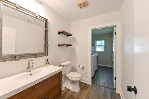 House in Tampa, Florida 3 bedrooms, 168.9 sq.m. № 1639941 - photo 22
