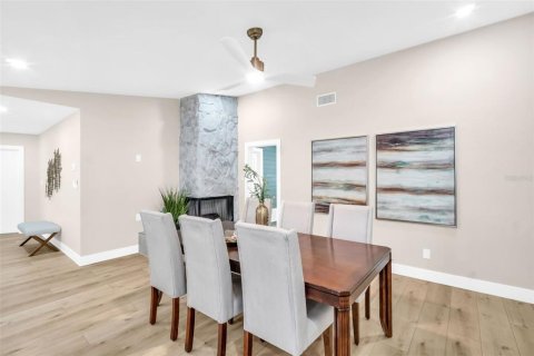 Casa en venta en Dunedin, Florida, 4 dormitorios, 185.8 m2 № 1917821 - foto 18