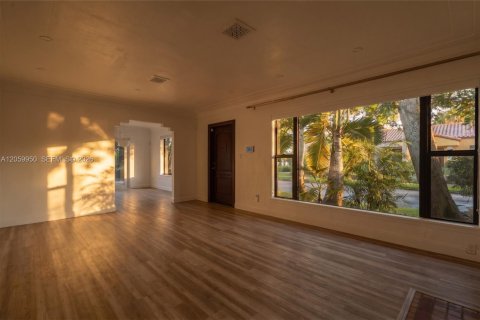 House in Hollywood, Florida 2 bedrooms, 157.93 sq.m. № 2254023 - photo 19