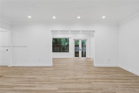 House in Hollywood, Florida 2 bedrooms, 157.93 sq.m. № 2254023 - photo 29
