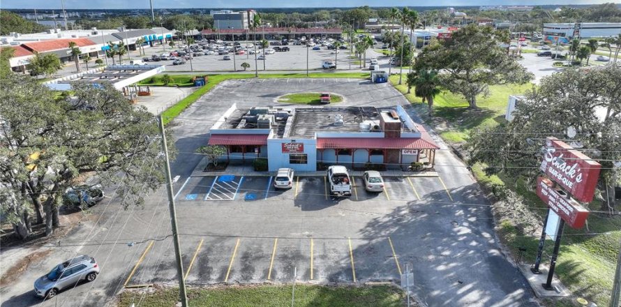 Propiedad comercial en Winter Haven, Florida 432.83 m2 № 1906408