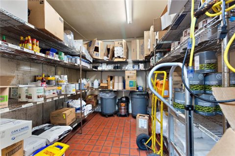 Propiedad comercial en venta en Winter Haven, Florida, 432.83 m2 № 1906408 - foto 15