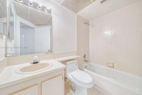 Condominio en venta en Doral, Florida, 2 dormitorios, 96.25 m2 № 2028312 - foto 23
