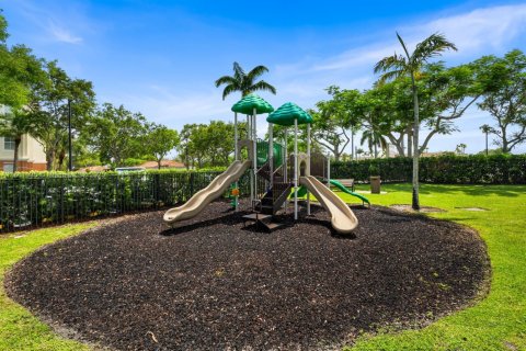 Condo in West Palm Beach, Florida, 2 bedrooms  № 1890121 - photo 29