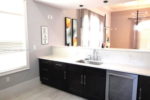 Condo in West Palm Beach, Florida, 2 bedrooms  № 1890121 - photo 22