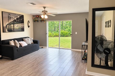 Villa ou maison à vendre à DeLand, Floride: 3 chambres, 120.03 m2 № 2420100 - photo 5