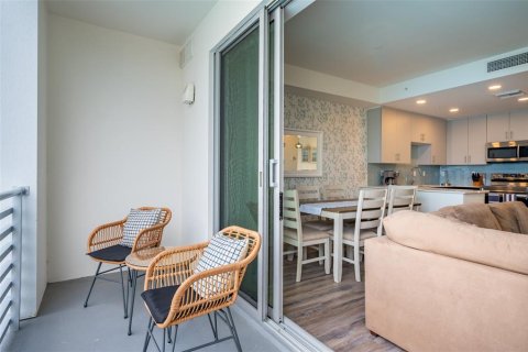Condominio en alquiler en Sarasota, Florida, 2 dormitorios, 89 m2 № 1069434 - foto 14