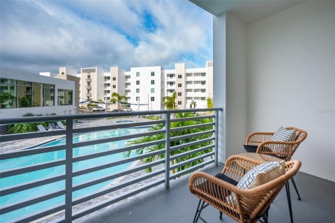Condominio en alquiler en Sarasota, Florida, 2 dormitorios, 89 m2 № 1069434 - foto 15