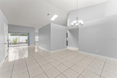 Villa ou maison à vendre à Orlando, Floride: 5 chambres, 217.48 m2 № 2142399 - photo 20