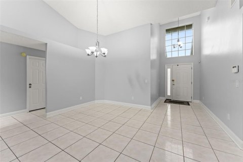 Villa ou maison à vendre à Orlando, Floride: 5 chambres, 217.48 m2 № 2142399 - photo 3