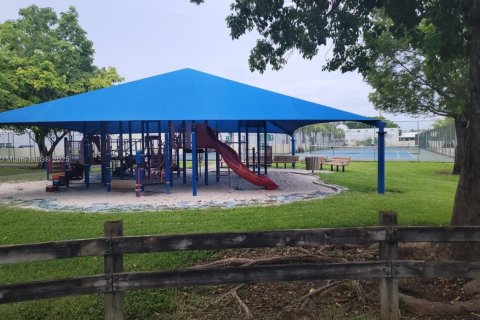 Copropriété à vendre à Miami, Floride: 2 chambres, 70.88 m2 № 1967551 - photo 12